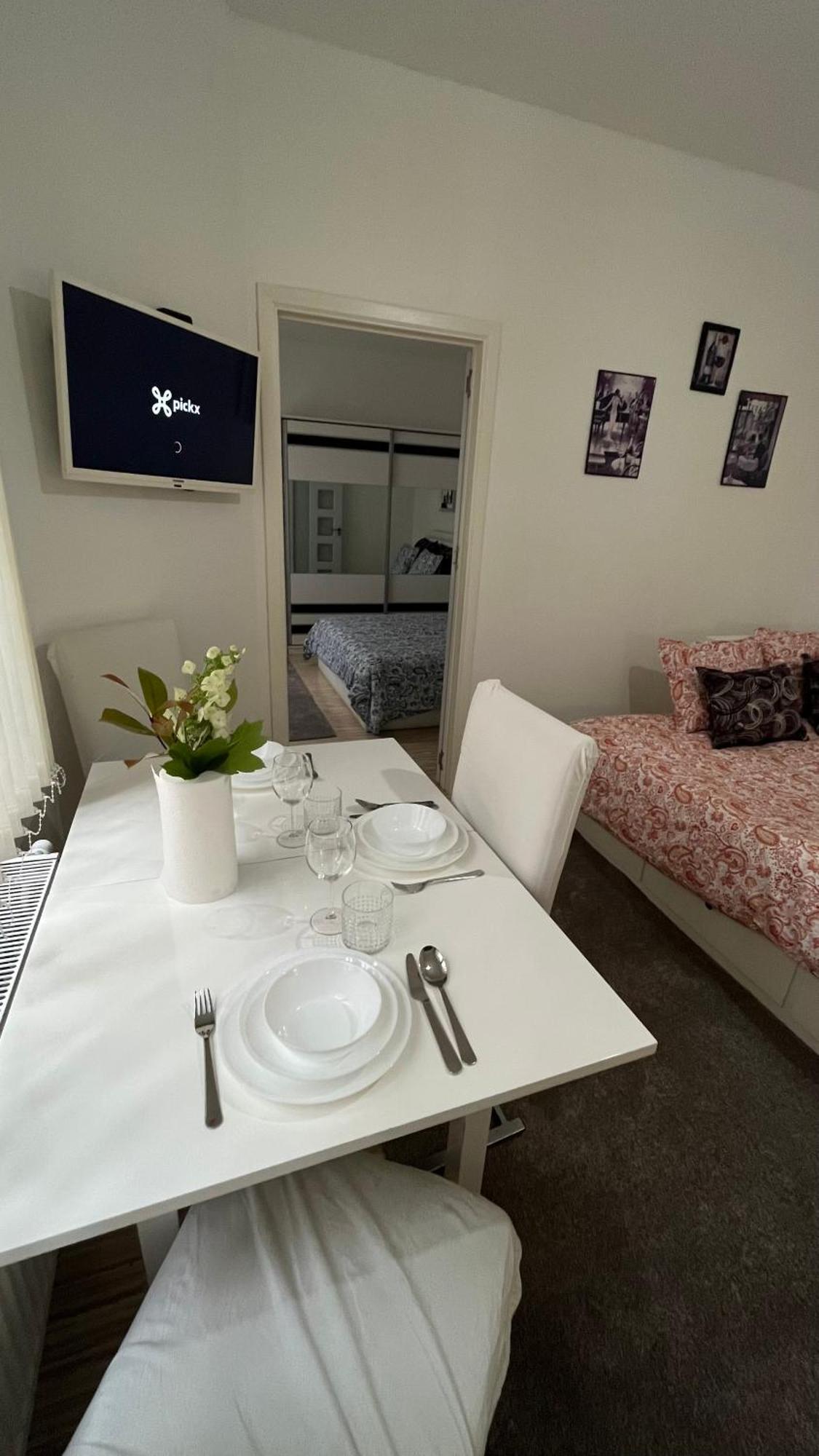 Two Bedroom Flat - Hyper Center Bruxelles Eksteriør billede